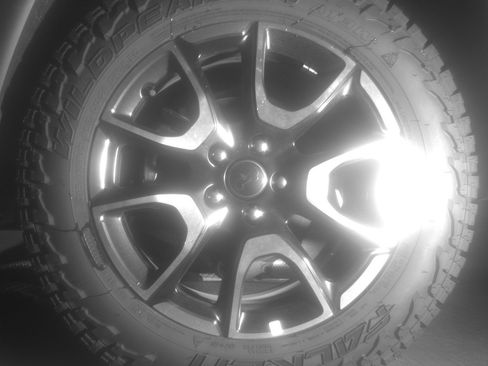 Used 2025 Jeep Compass Trailhawk AWD/4WD image 14