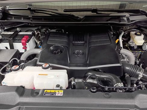 Used 2024 Toyota Tundra SR5 image 10