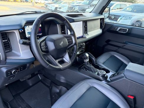 Used 2024 Ford Bronco Outer Banks image 8