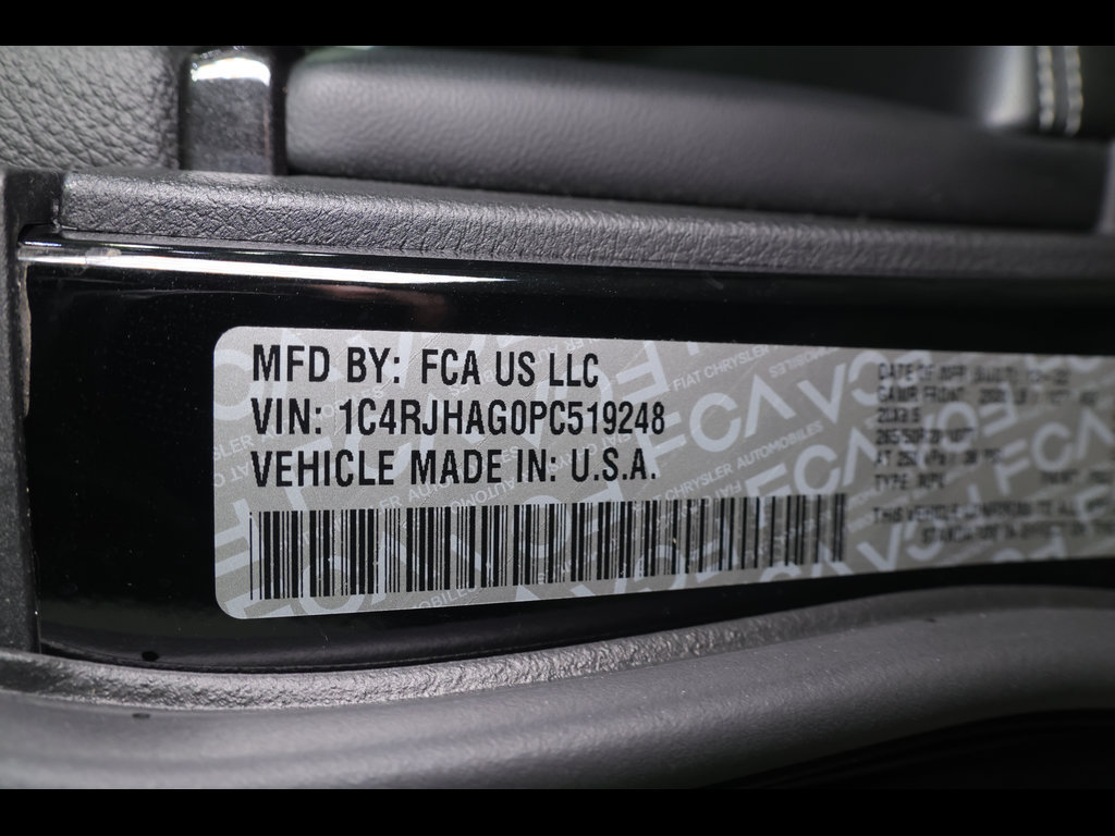 Used 2023 Jeep Grand Cherokee Altitude AWD/4WD image 29