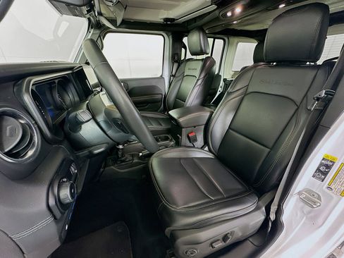 Used 2024 Jeep Wrangler Sahara w/ Technology Group image 13