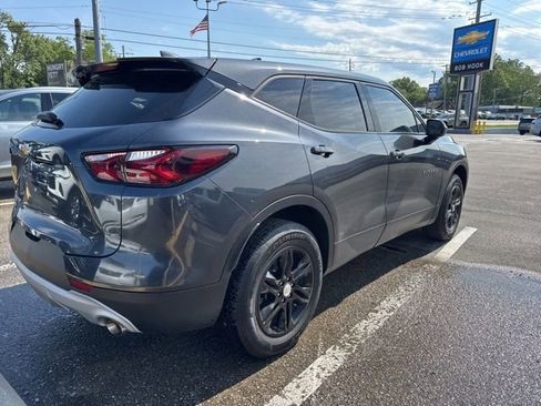 Used 2021 Chevrolet Blazer LT FWD image 3