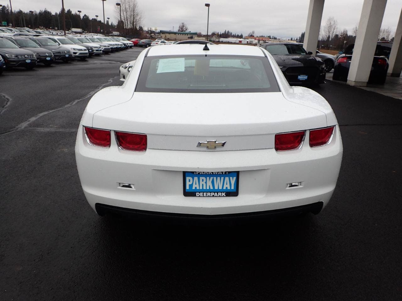 Used 2010 Chevrolet Camaro LT w/ Interior Accent Trim Package RWD image 4