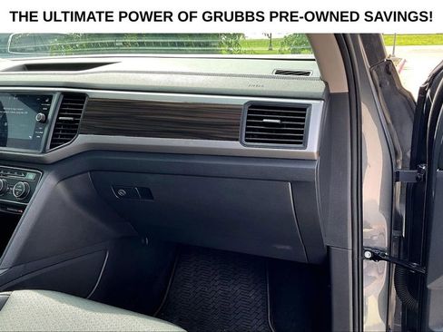 Used 2021 Volkswagen Atlas SE w/ Panoramic Sunroof Package FWD image 19