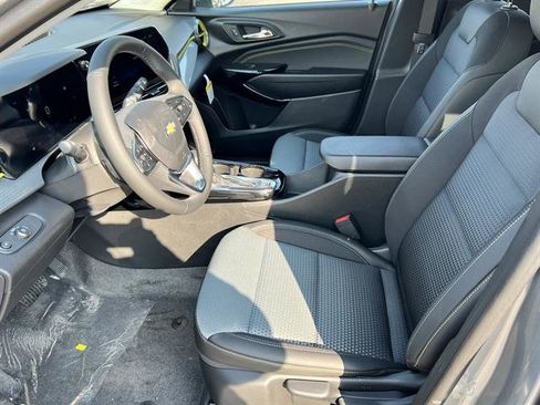 New 2026 Chevrolet Trax LT w/ LT Convenience Package image 11