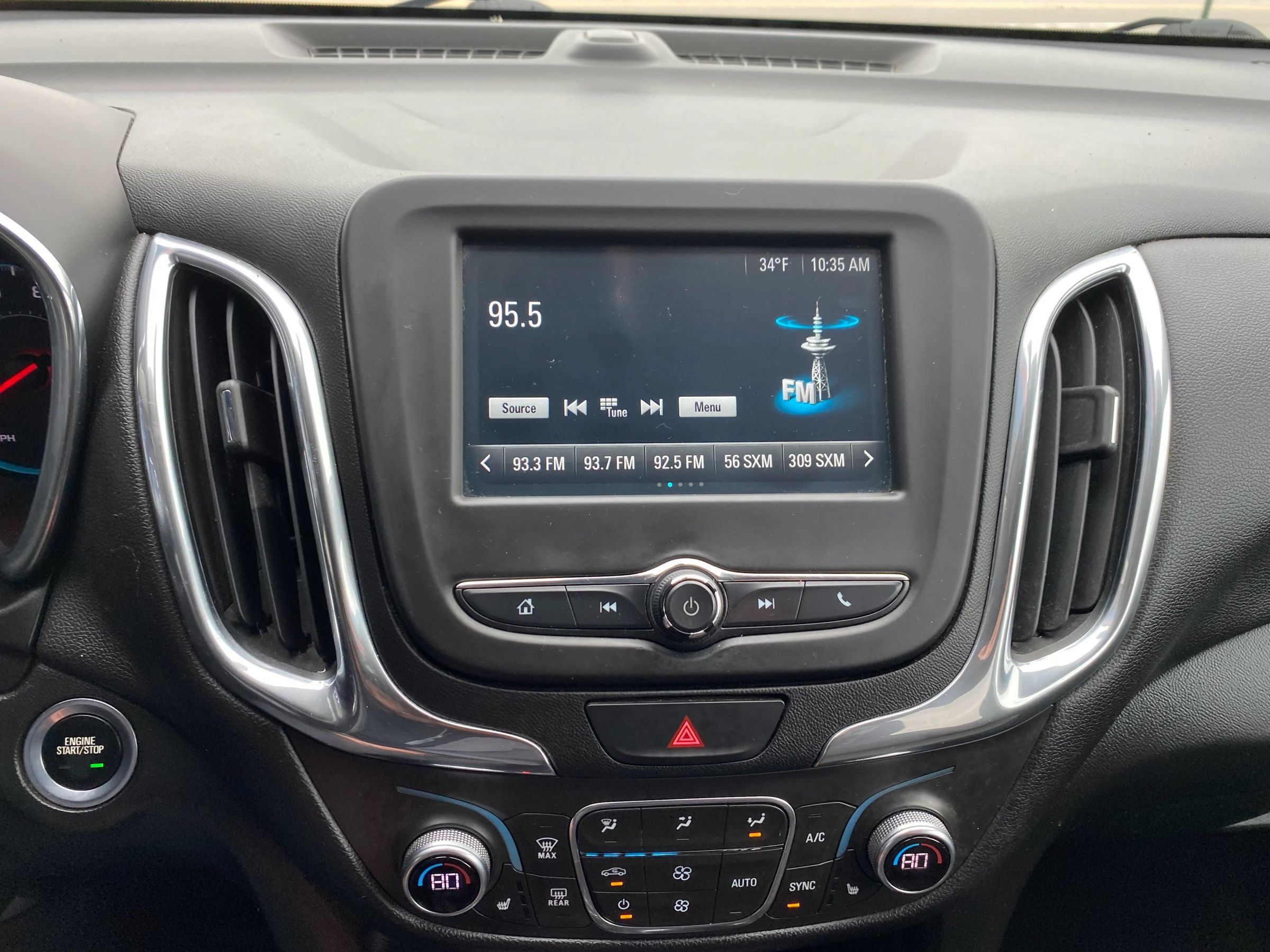 Used 2018 Chevrolet Equinox LT AWD/4WD image 19