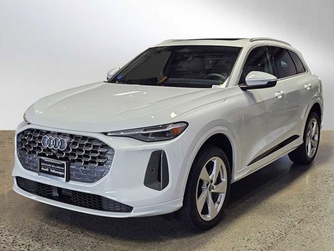 New 2025 Audi Q5 Premium Plus image 3