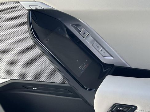 New 2025 BMW i7 eDrive50 w/ Executive Package image 32