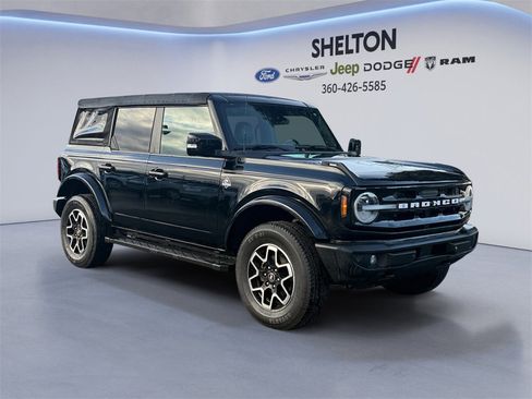 Used 2022 Ford Bronco Outer Banks image 7