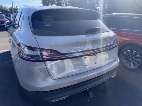 Used 2019 Lincoln Nautilus Reserve image 3