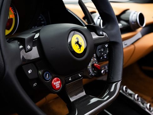 Used 2021 Ferrari 812 GTS RWD image 42
