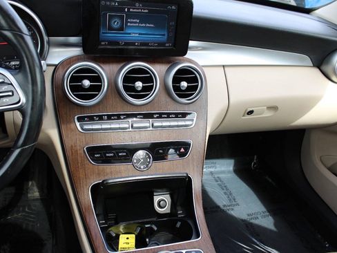 Used 2019 Mercedes-Benz C 300 4MATIC Sedan image 14