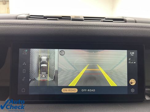Used 2023 Land Rover Defender 110 X-Dynamic SE image 18