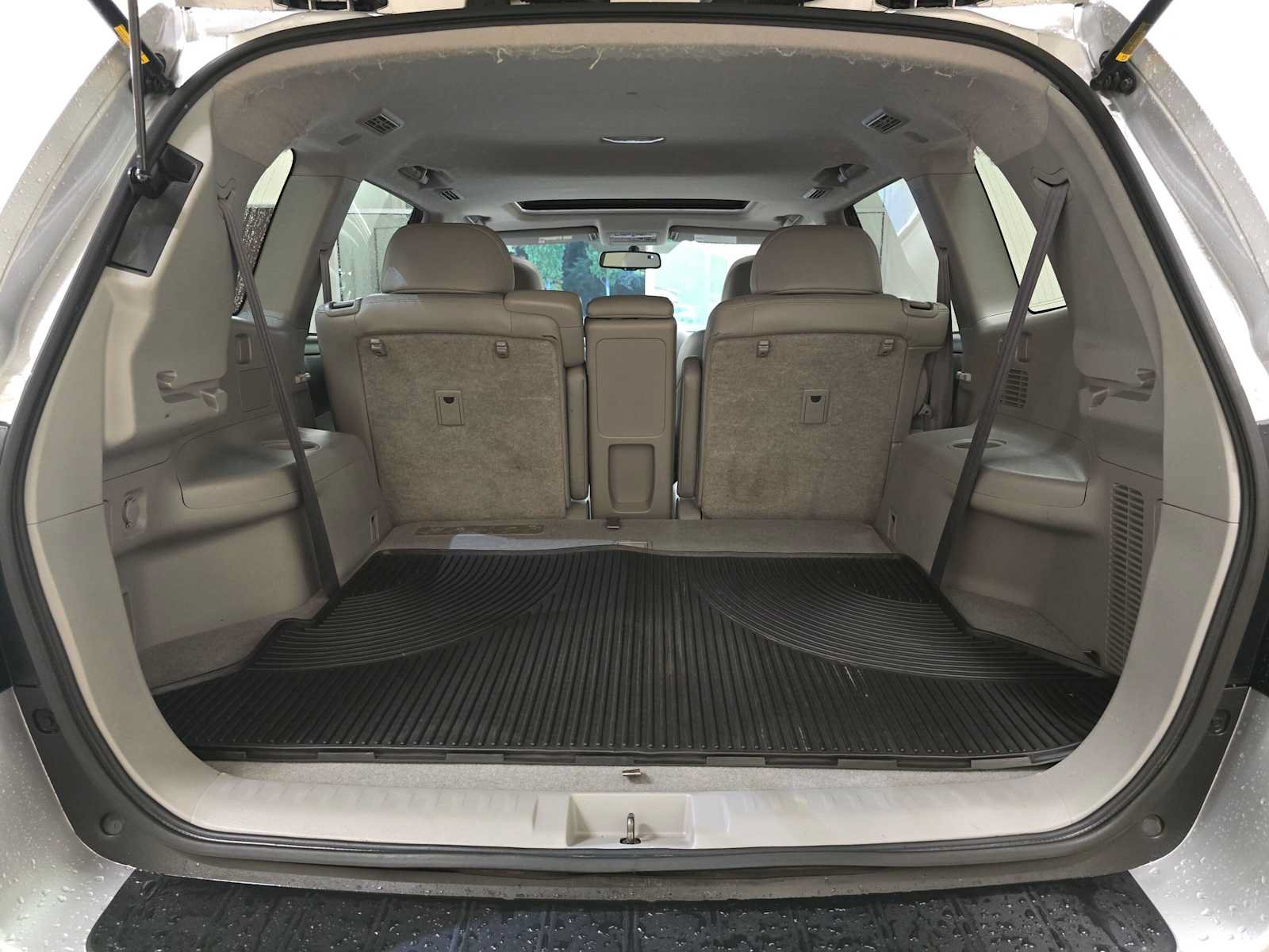 Used 2010 Toyota Highlander Limited AWD/4WD image 31