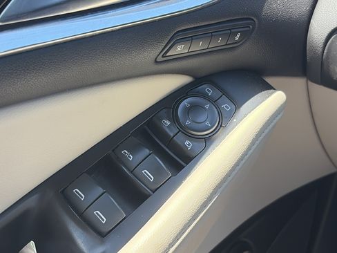 Used 2019 Buick Enclave Premium w/ Experience Buick Package AWD/4WD image 29