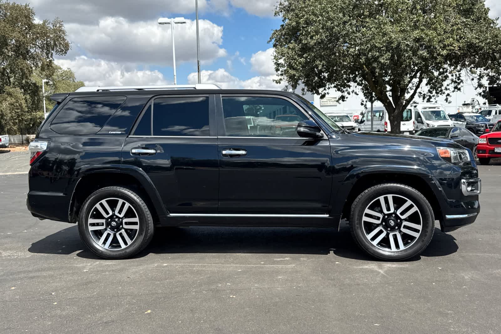 Used 2019 Toyota 4Runner Limited w/ Convenience Package RWD image 8