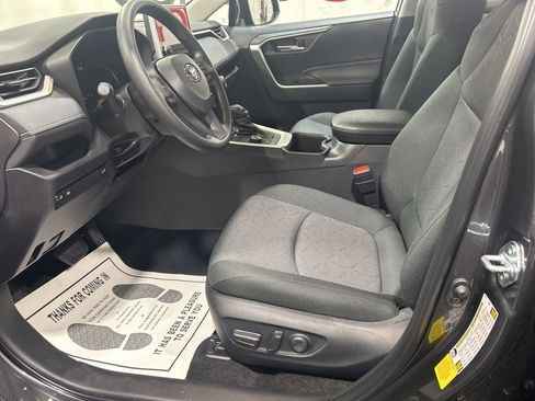 Used 2025 Toyota RAV4 XLE w/ Convenience Package image 21