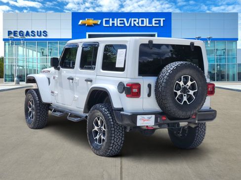 Used 2021 Jeep Wrangler Unlimited Rubicon AWD/4WD image 4