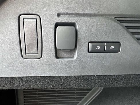 New 2026 Lincoln Nautilus Reserve w/ Jet Appearance Package image 12