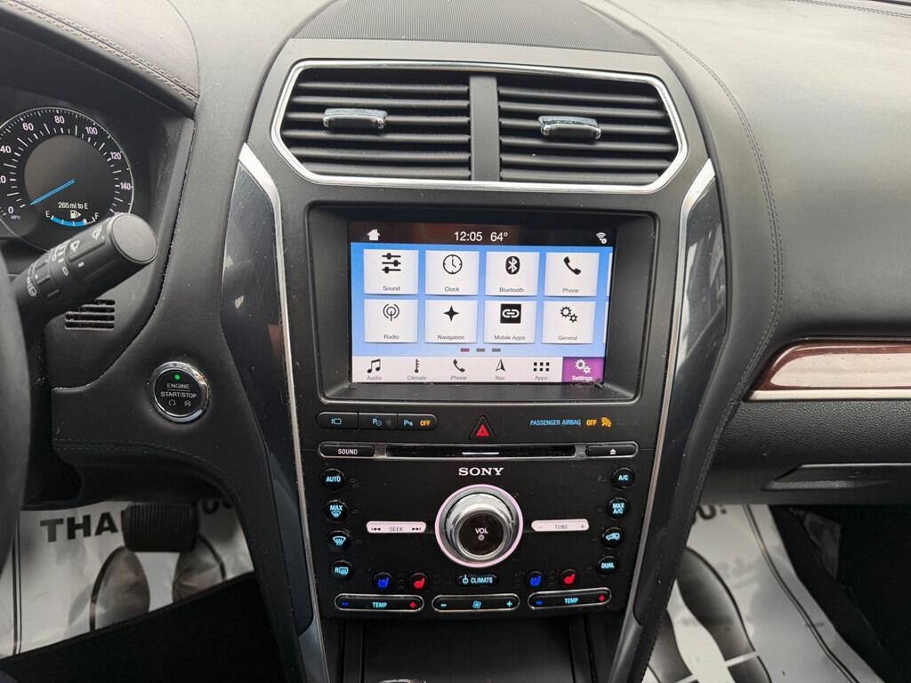 Used 2018 Ford Explorer Platinum AWD/4WD image 19