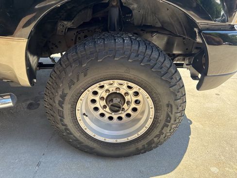 Used 2004 Ford F250 Lariat AWD/4WD image 25