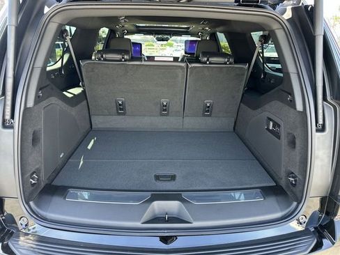 New 2026 Cadillac Escalade ESV Luxury image 27
