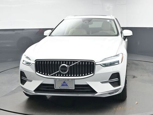 Used 2023 Volvo XC60 B5 Plus w/ Climate Package image 3
