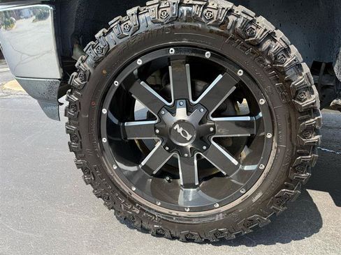 Used 2011 GMC Sierra 1500 SLE w/ All-Terrain Package AWD/4WD image 8