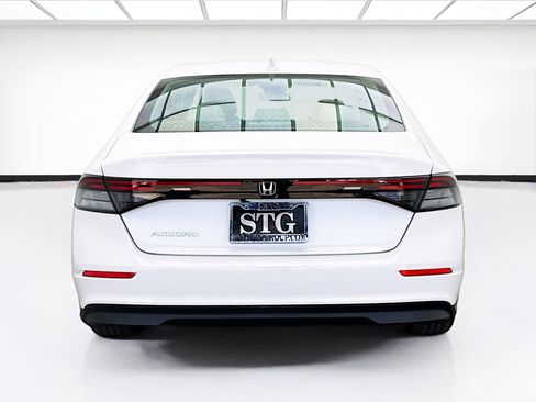 Used 2023 Honda Accord EX image 5