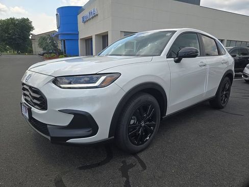 New 2027 Honda HR-V Sport image 3