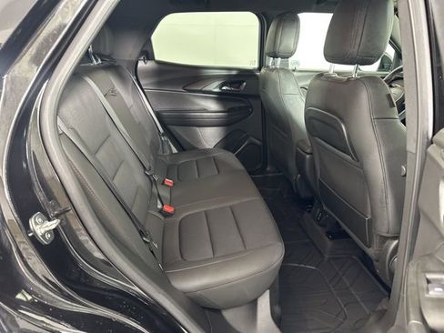Used 2023 Chevrolet TrailBlazer RS w/ Convenience Package image 16