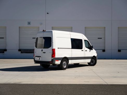 Used 2021 Mercedes-Benz Sprinter 2500 image 80