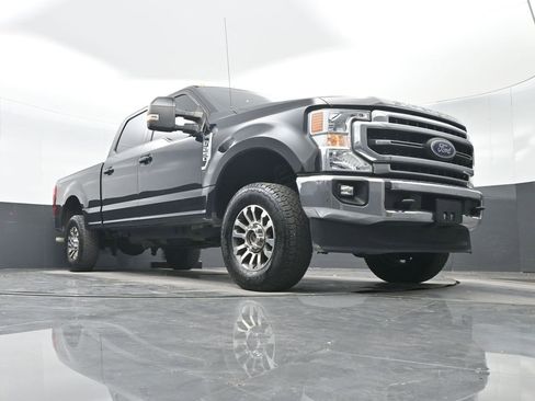 Used 2020 Ford F250 Lariat w/ Lariat Value Package image 33