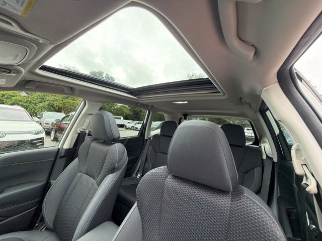 Used 2020 Subaru Forester Premium AWD/4WD image 7