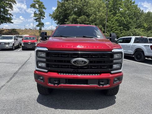 Used 2024 Ford F250 Lariat w/ Lariat Ultimate Package AWD/4WD image 2