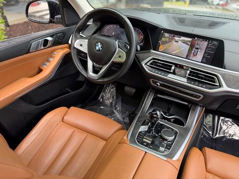 Used 2022 BMW X7 xDrive40i w/ Premium Package AWD/4WD image 42