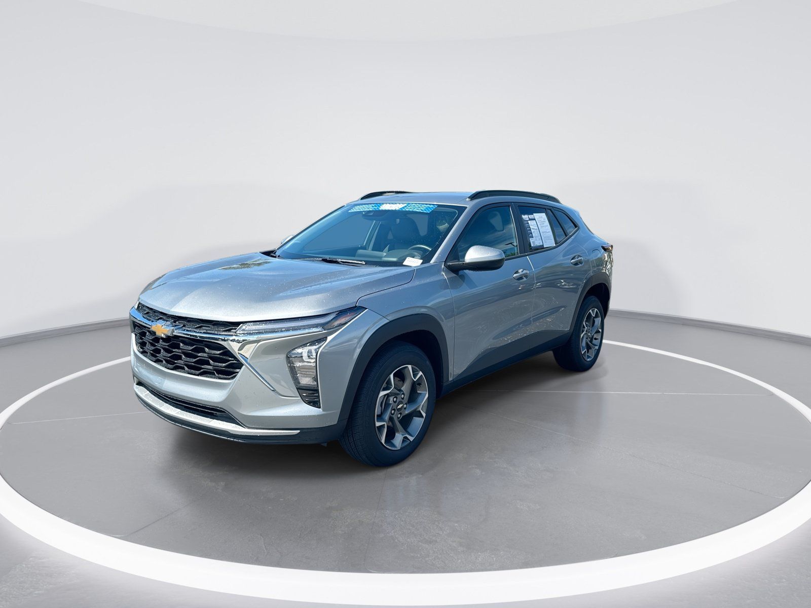 Used 2025 Chevrolet Trax LT w/ LT Convenience Package FWD image 5