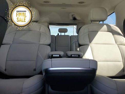 New 2025 Lincoln Navigator Reserve image 27