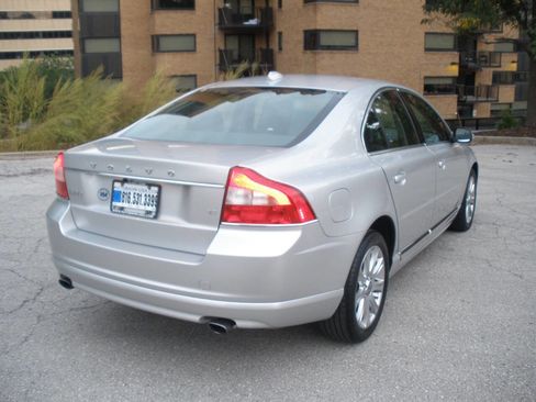 Used 2010 Volvo S80 3.2 image 9