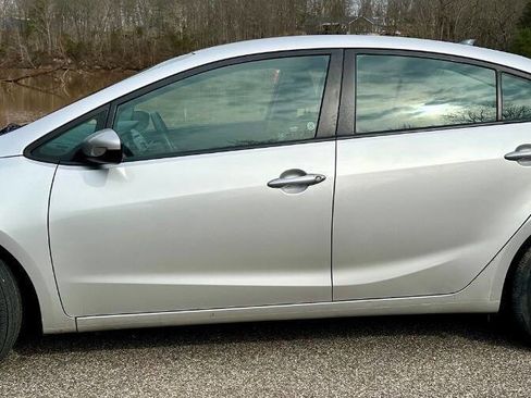 Used 2015 Kia Forte LX image 3