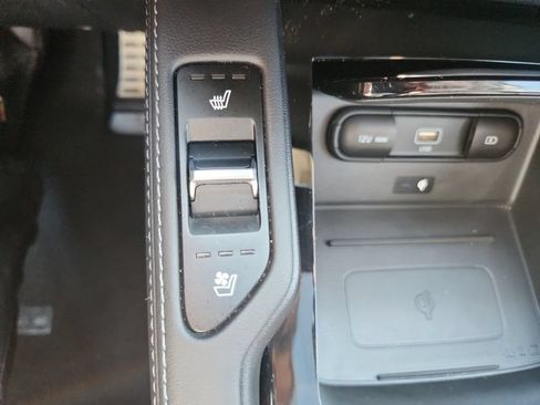 Certified 2022 Kia Telluride SX w/ SX Prestige Package AWD/4WD image 26