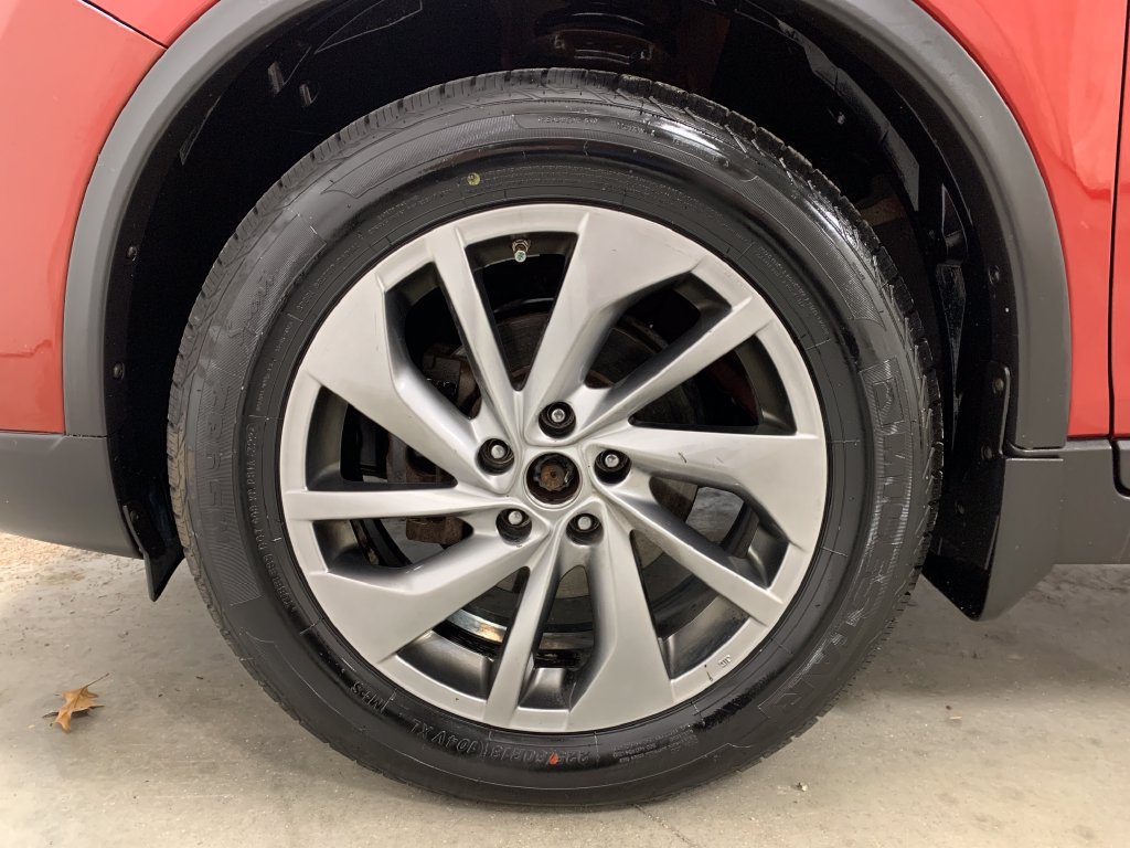 Used 2015 Nissan Rogue SL FWD image 2