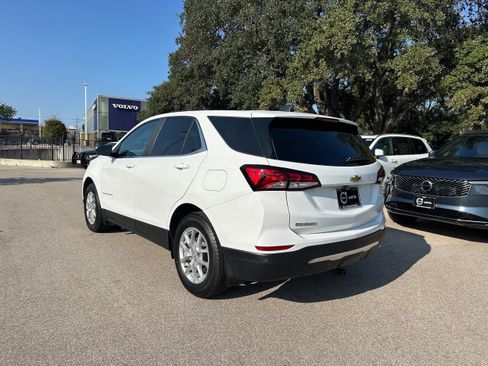 Used 2023 Chevrolet Equinox LT w/ LPO, Floor Liner Package image 4