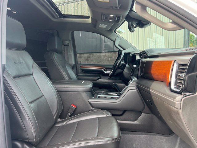 Used 2024 GMC Sierra 2500 Denali w/ Denali Reserve Package AWD/4WD image 11