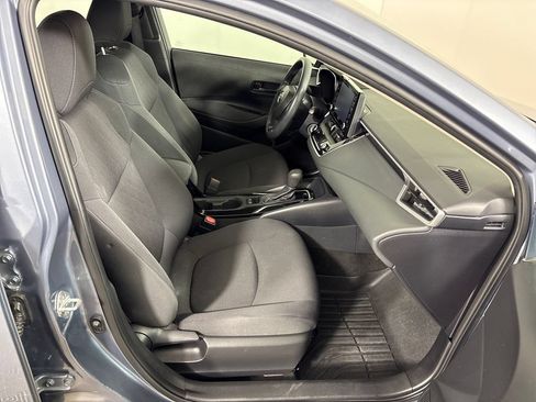 Used 2022 Toyota Corolla LE FWD image 6