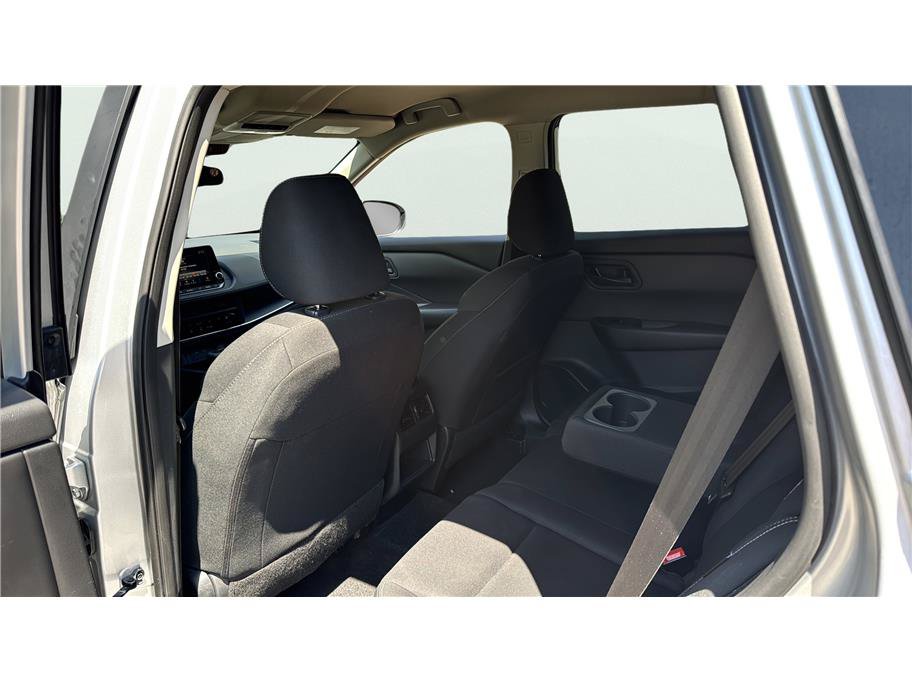 Used 2024 Nissan Rogue S AWD/4WD image 13