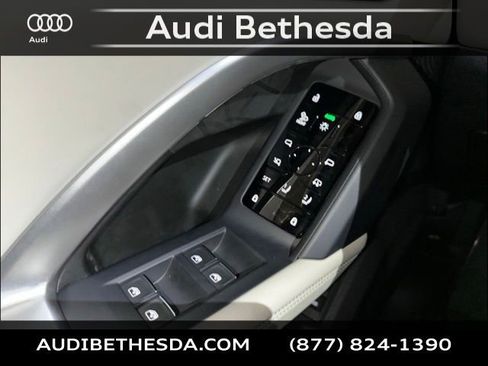 Certified 2025 Audi Q5 2.0T Premium Plus w/ Premium Plus image 15