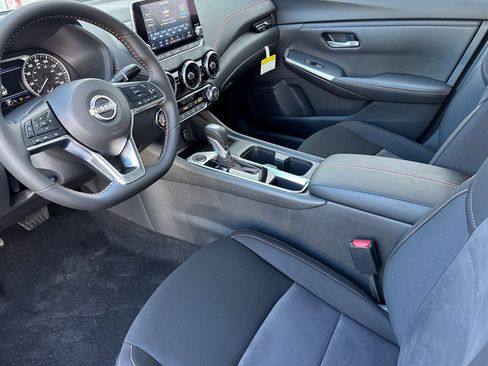 New 2025 Nissan Sentra SR image 7
