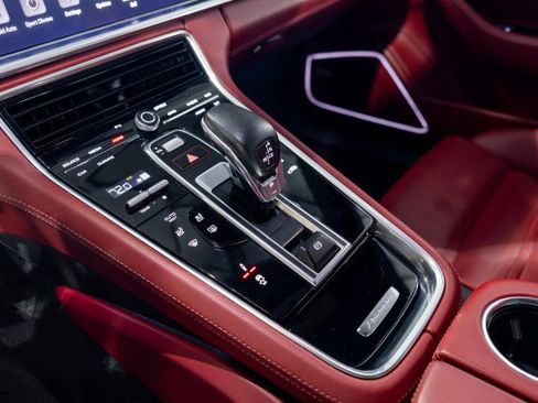 Used 2022 Porsche Panamera GTS w/ Premium Package image 46
