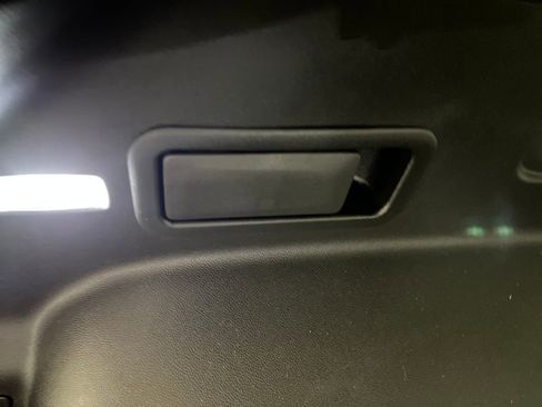 Used 2025 Chevrolet Blazer LT FWD image 30